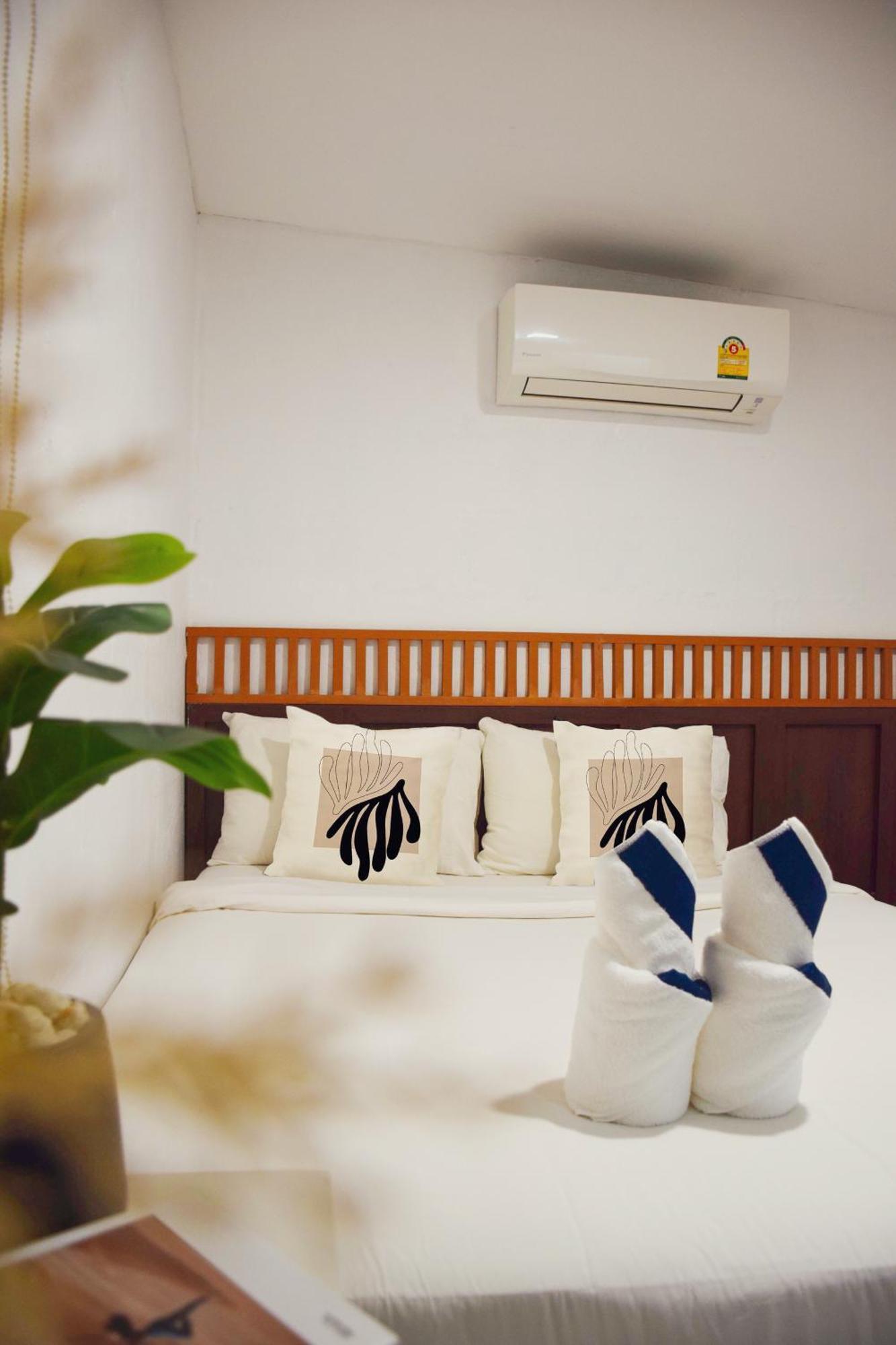 A Pousada Costa Bed HHQ Exterior foto
